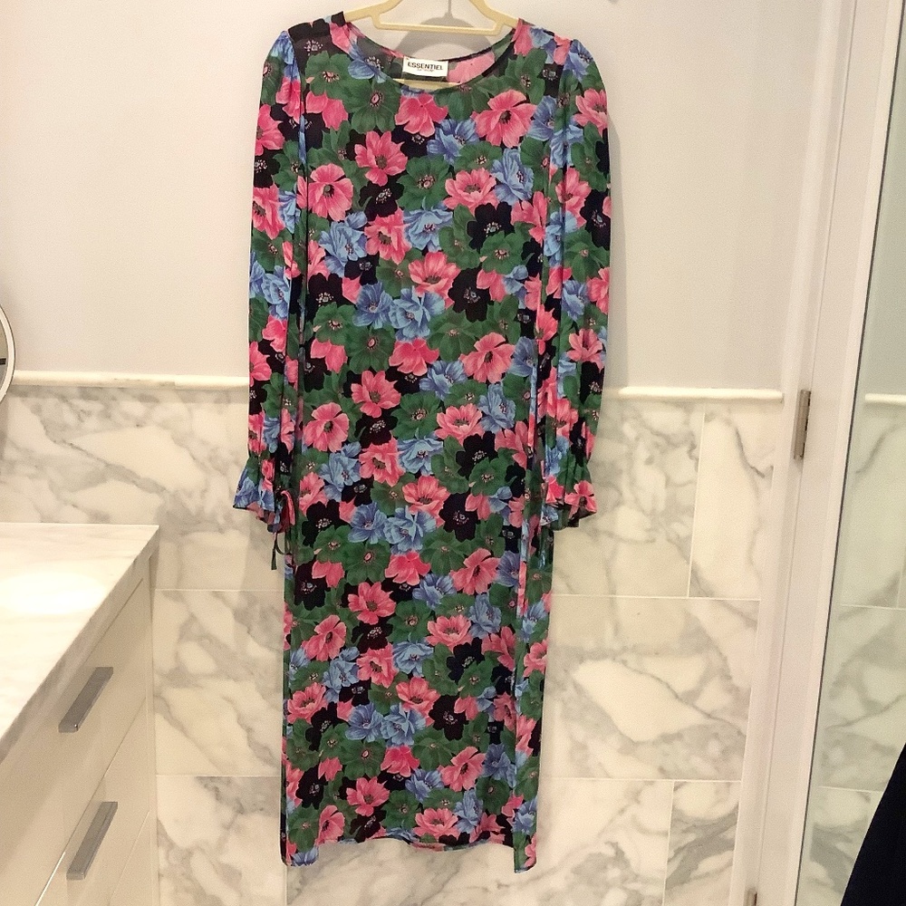 Essential Antwerp floral midi - very chic